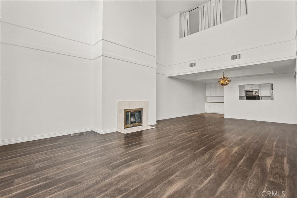 1880 Veteran Avenue PH 306