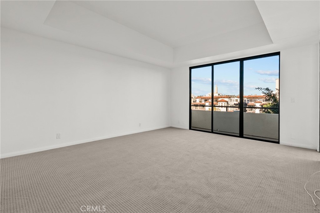 1880 Veteran Avenue PH 306