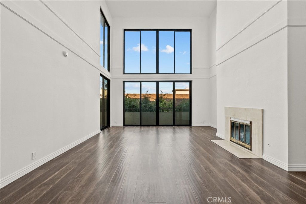 1880 Veteran Avenue PH 306