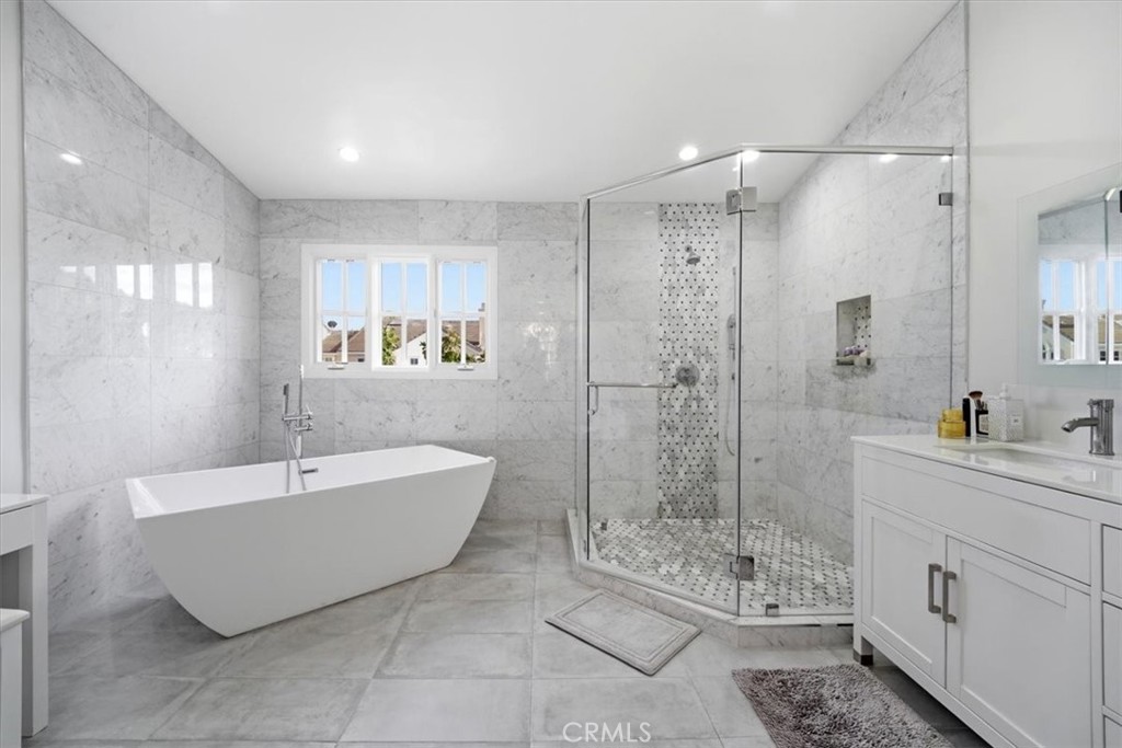 2443 Swanfield Court