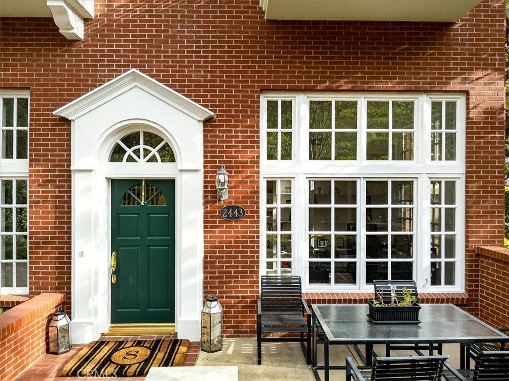 2443 Swanfield Court