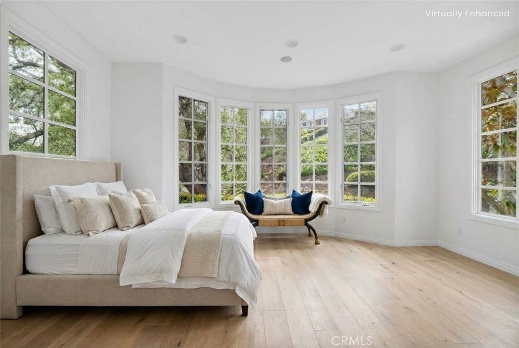 2443 Swanfield Court