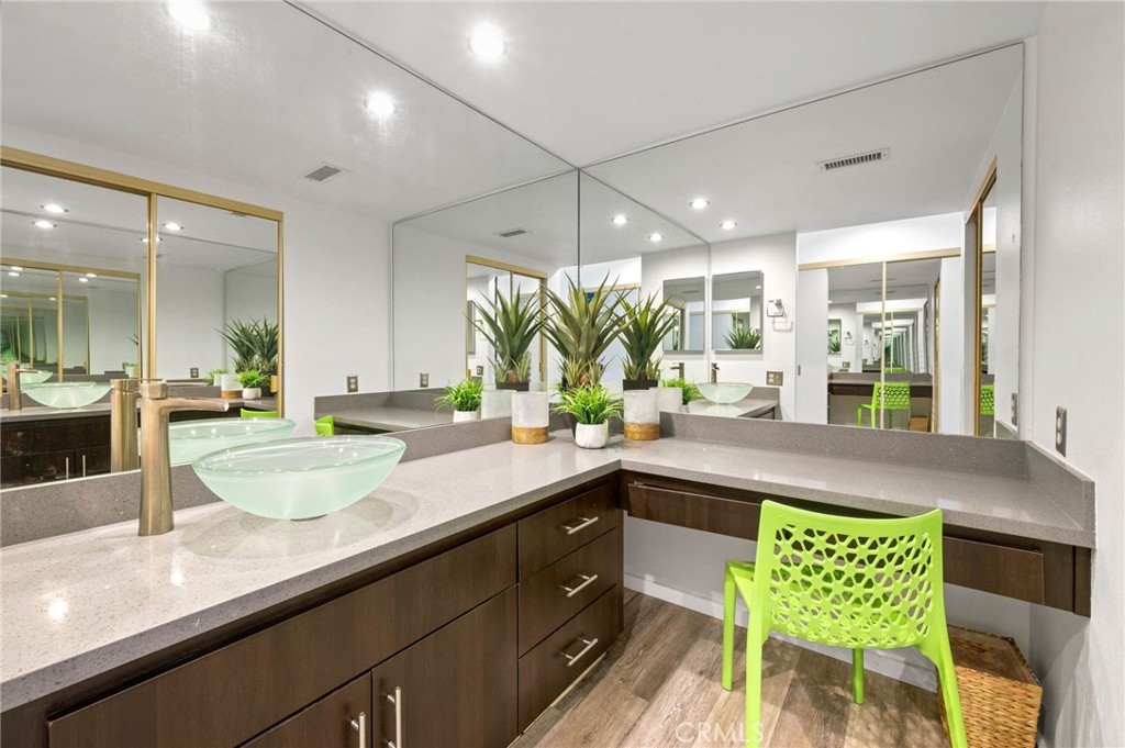 1150 E Palm Canyon 30