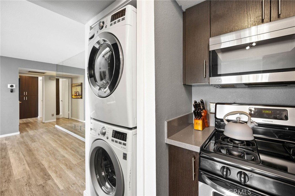 1150 E Palm Canyon 30