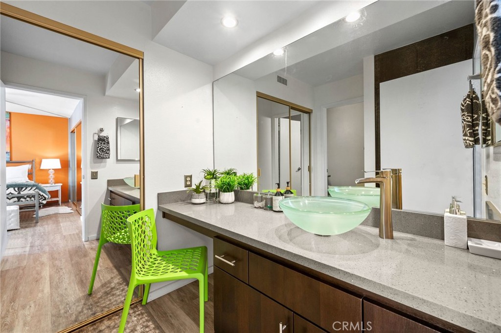 1150 E Palm Canyon 30