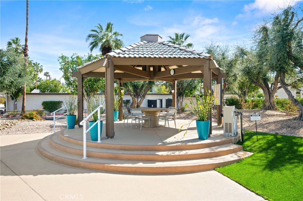 1150 E Palm Canyon 30