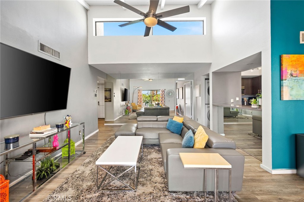 1150 E Palm Canyon 30