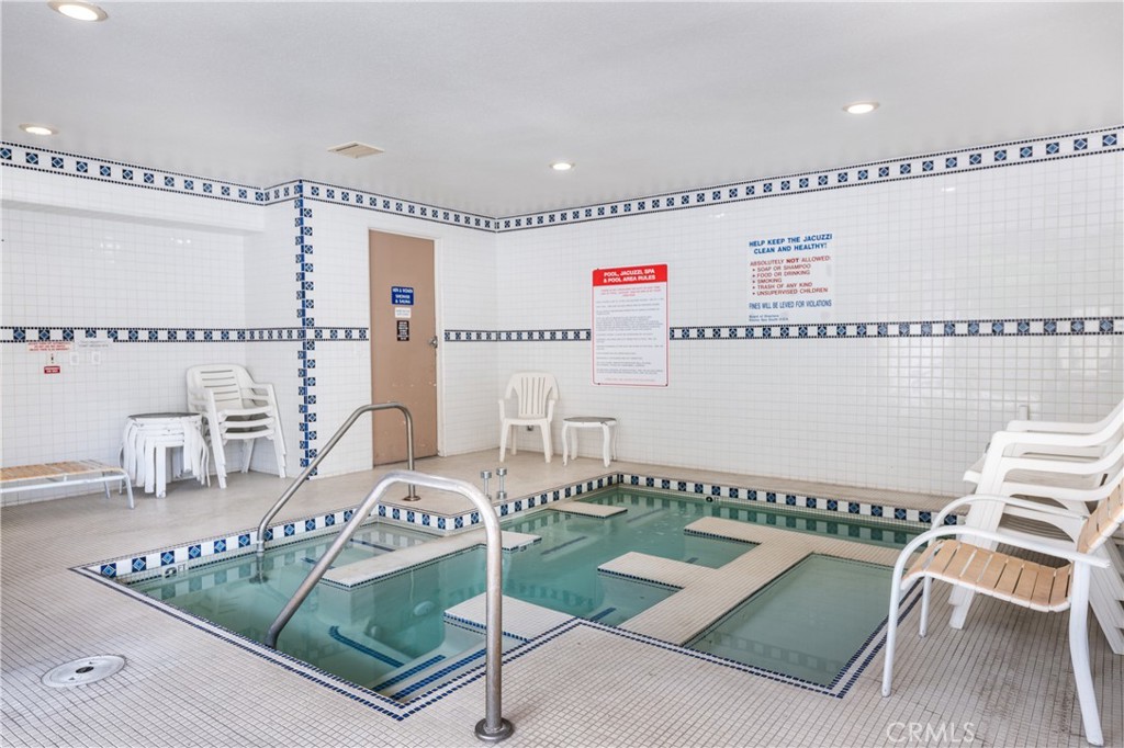 5236 Yarmouth Avenue 313