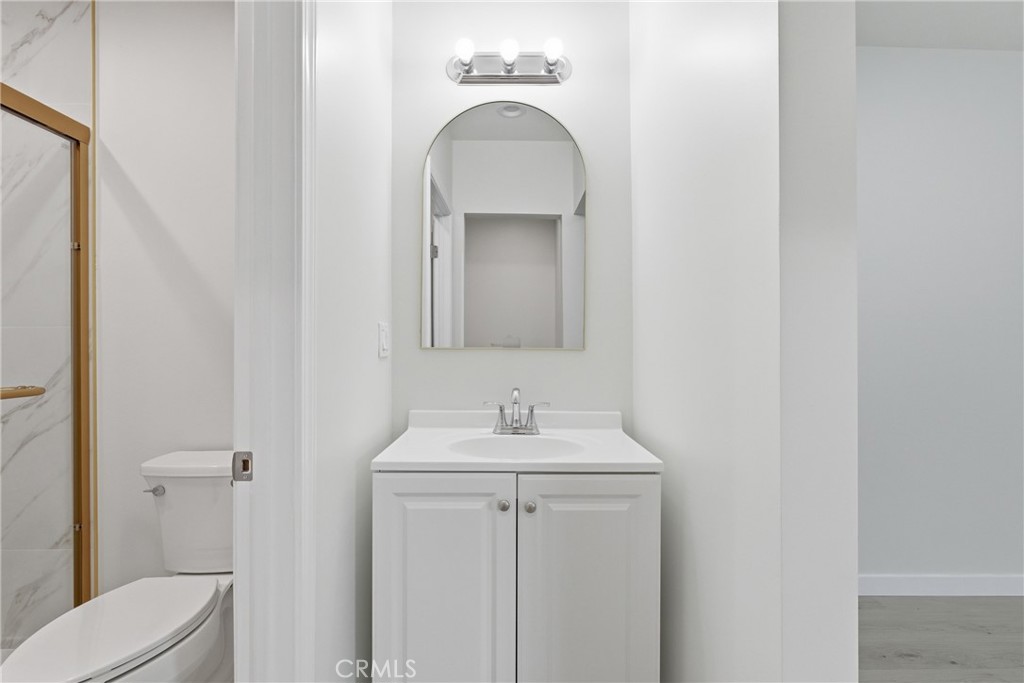 10012 Plainview Avenue