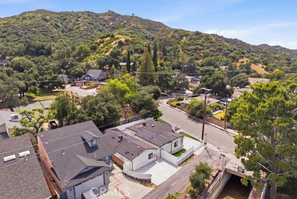 10012 Plainview Avenue