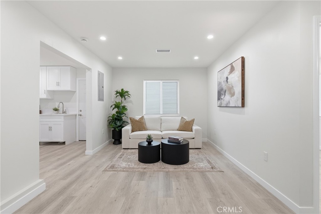 10012 Plainview Avenue