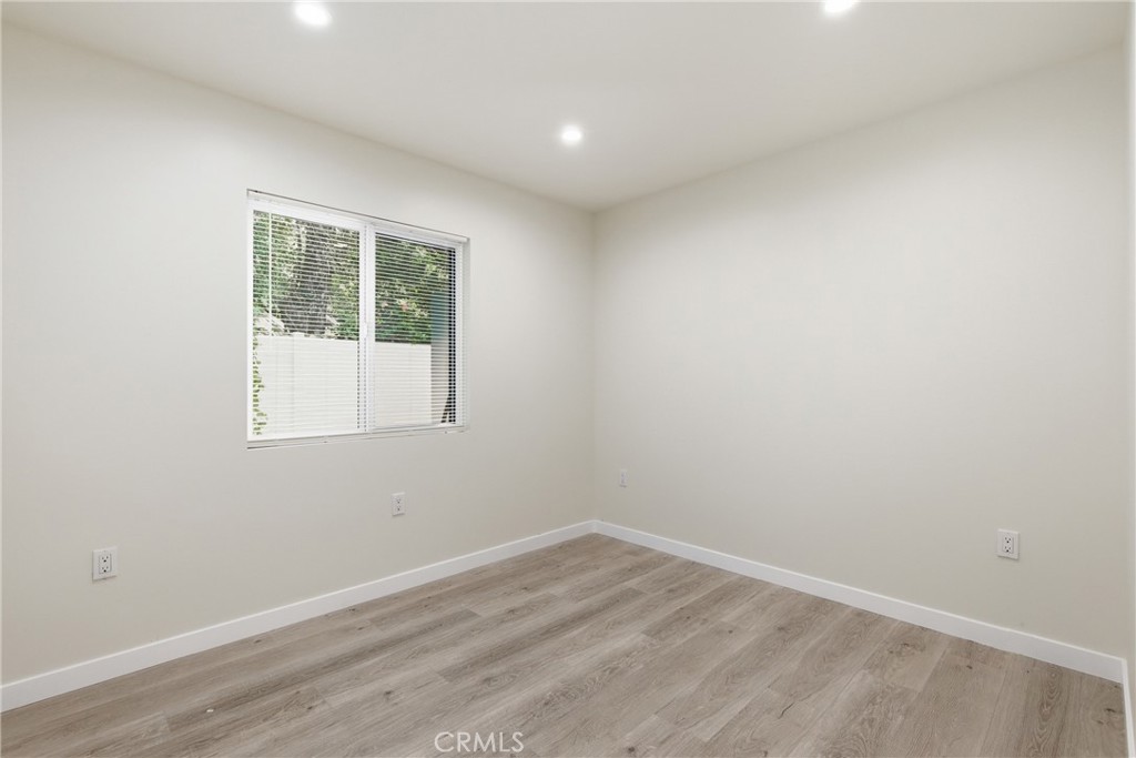 10012 Plainview Avenue