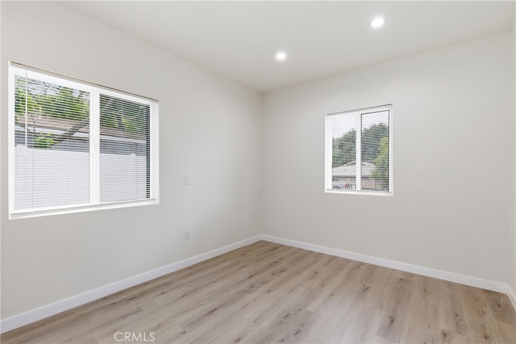 10012 Plainview Avenue