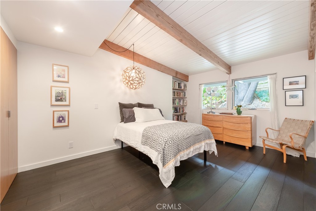 4135 Meadowridge Place