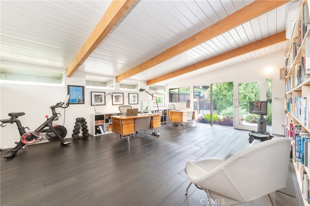 4135 Meadowridge Place