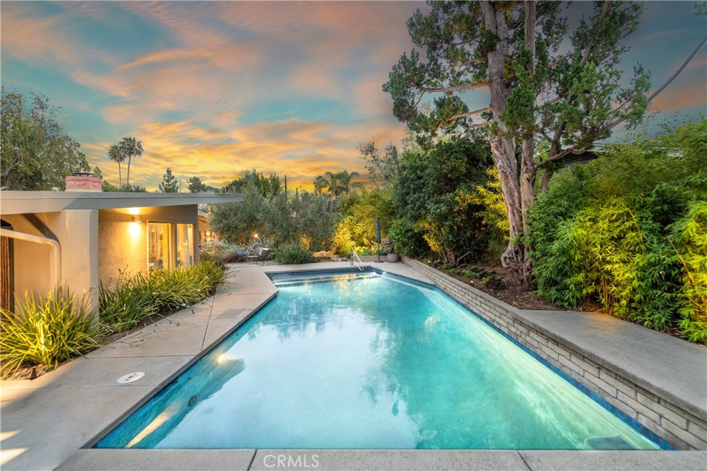4135 Meadowridge Place