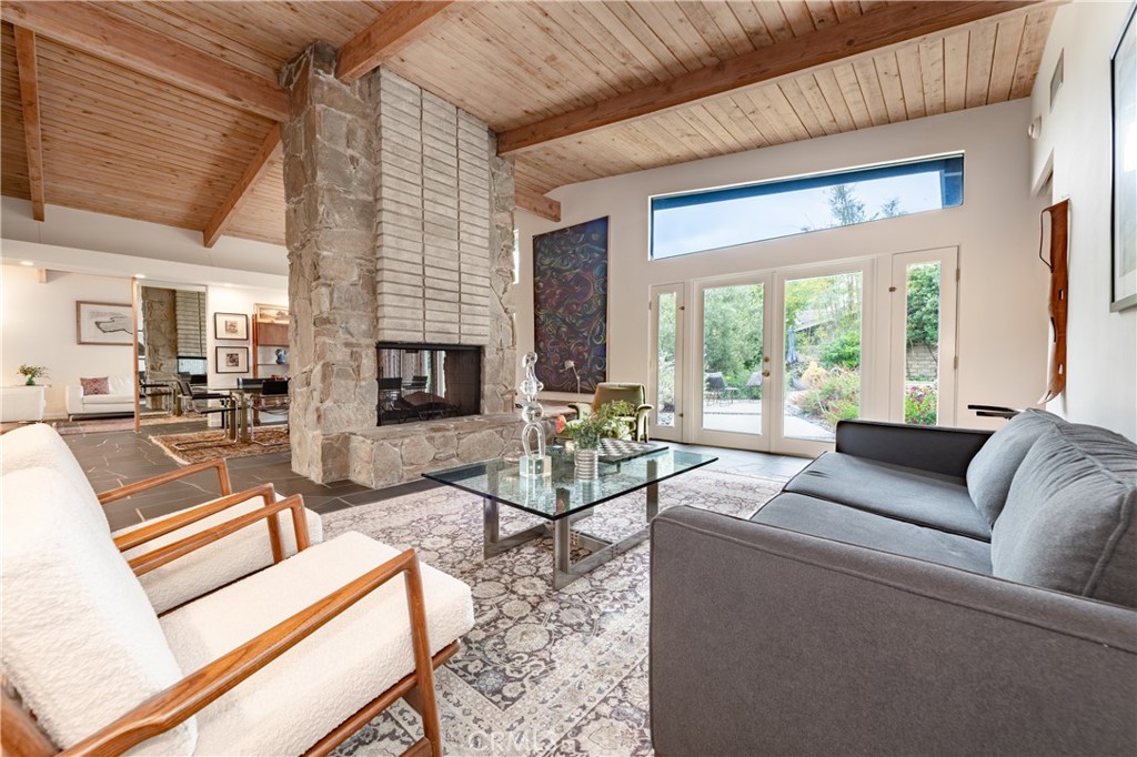 4135 Meadowridge Place