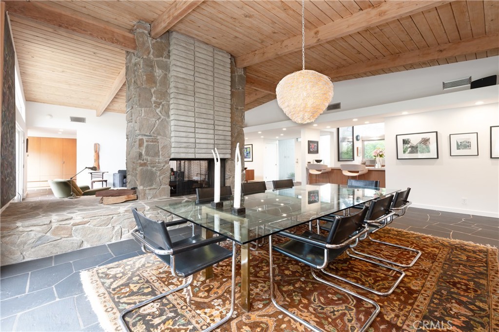 4135 Meadowridge Place