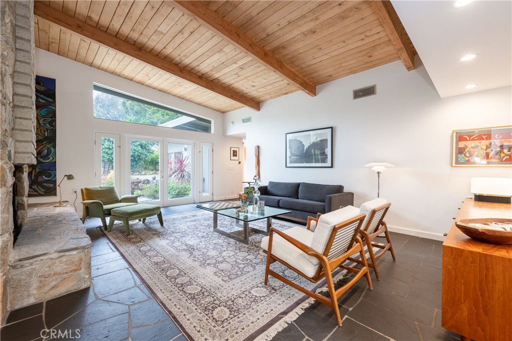 4135 Meadowridge Place