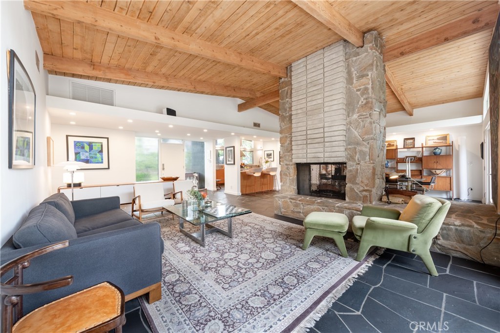 4135 Meadowridge Place