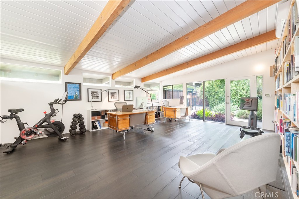 4135 Meadowridge Place