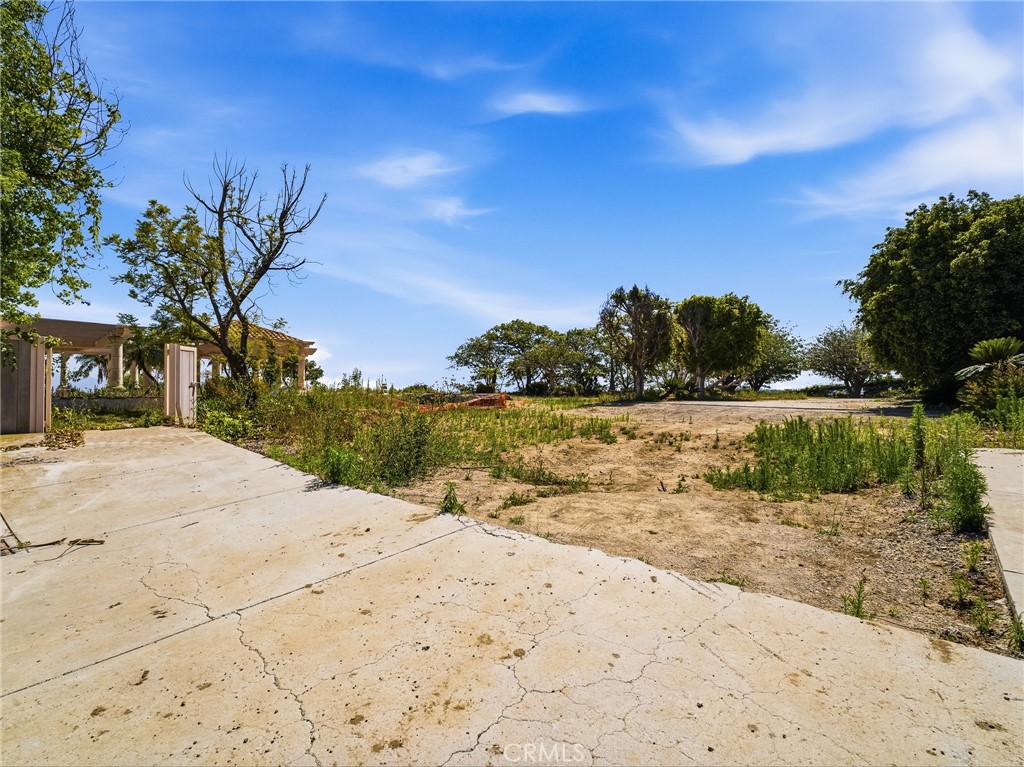 25 Encino