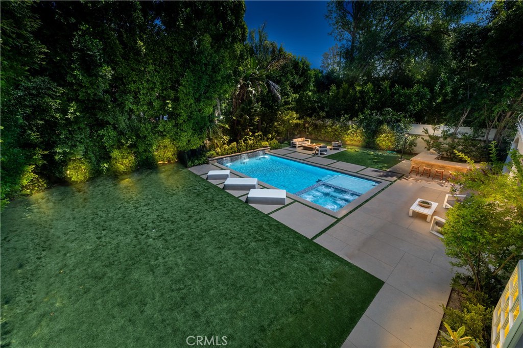 4438 Haskell Avenue