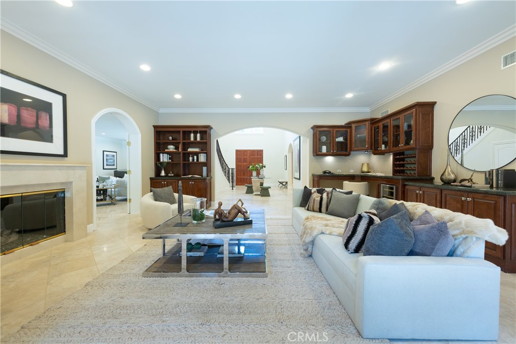 4438 Haskell Avenue