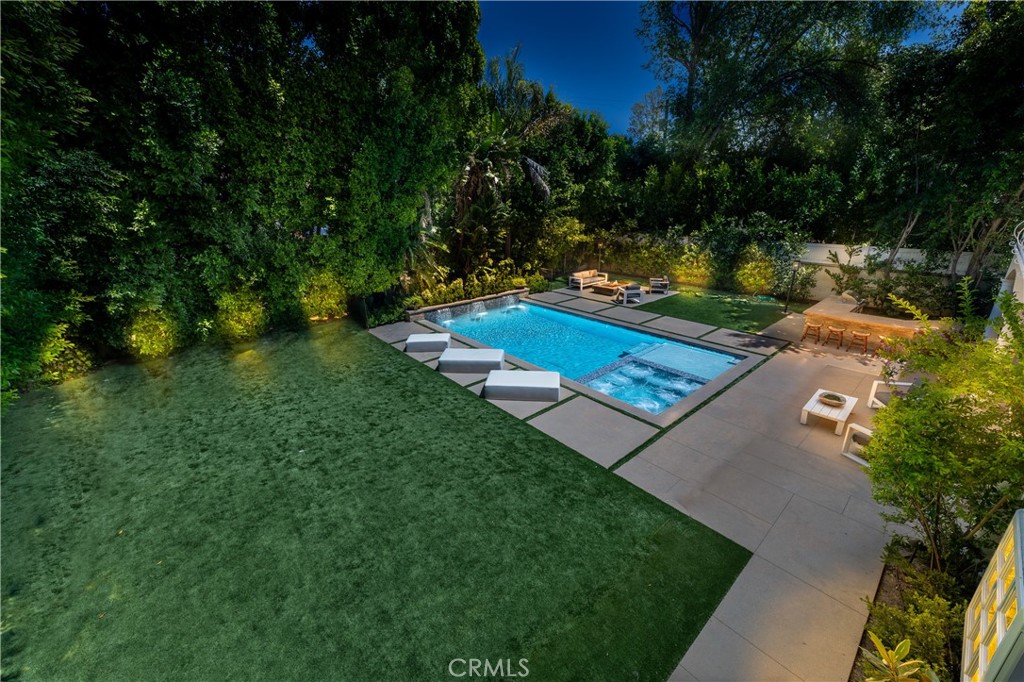 4438 Haskell Avenue