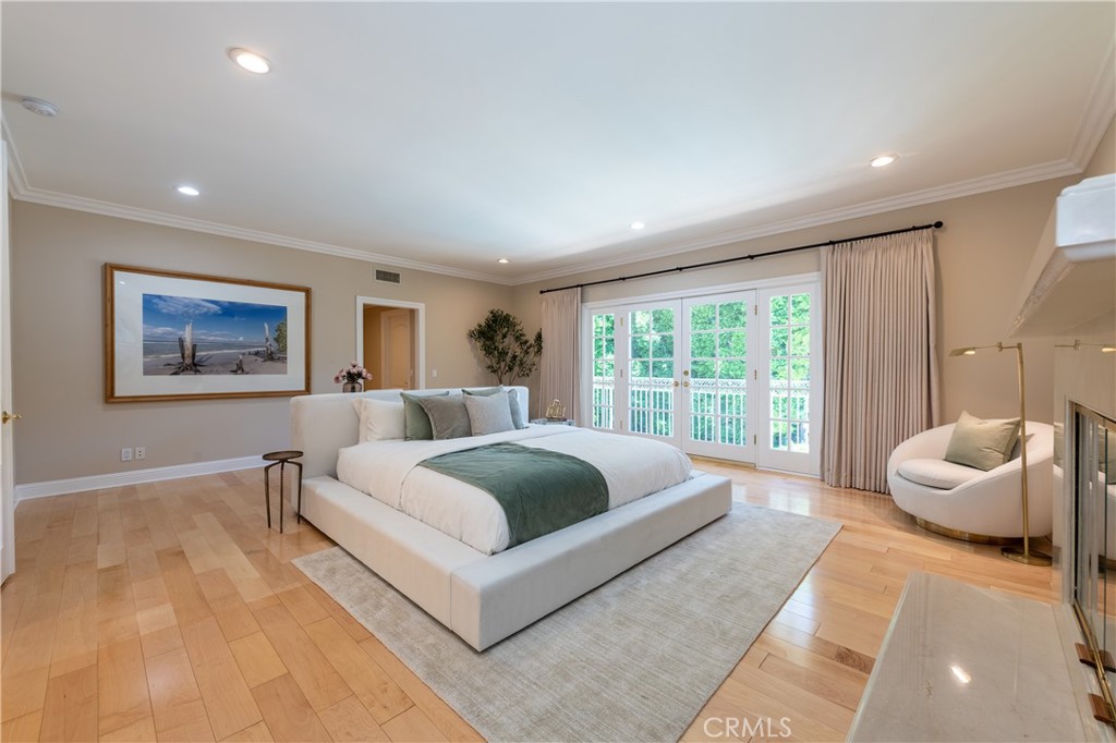 4438 Haskell Avenue