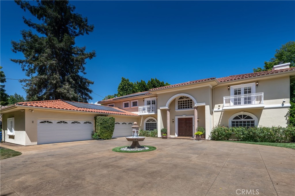 4438 Haskell Avenue