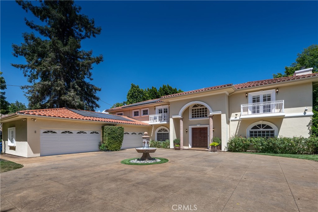 4438 Haskell Avenue