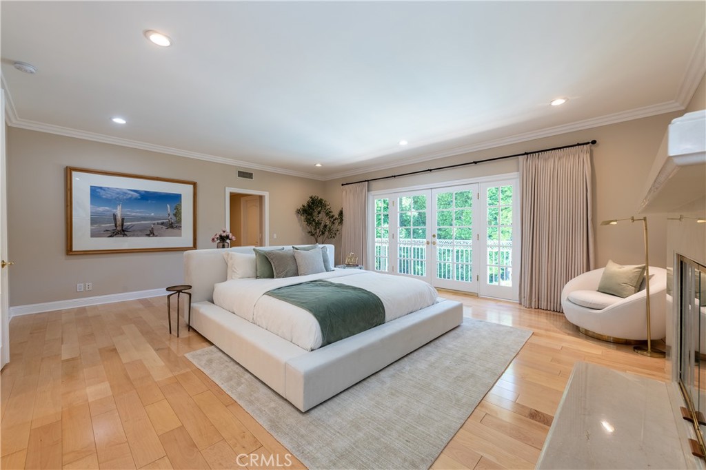 4438 Haskell Avenue