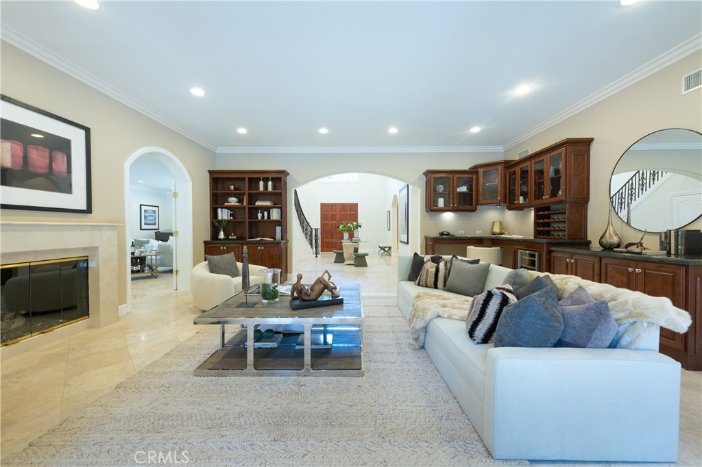 4438 Haskell Avenue