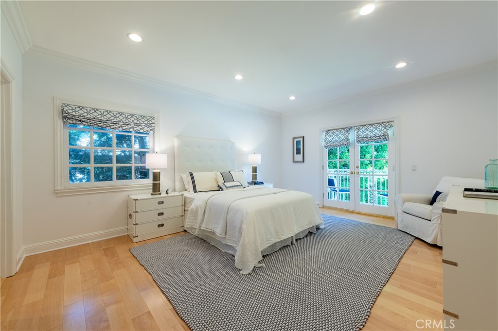 4438 Haskell Avenue