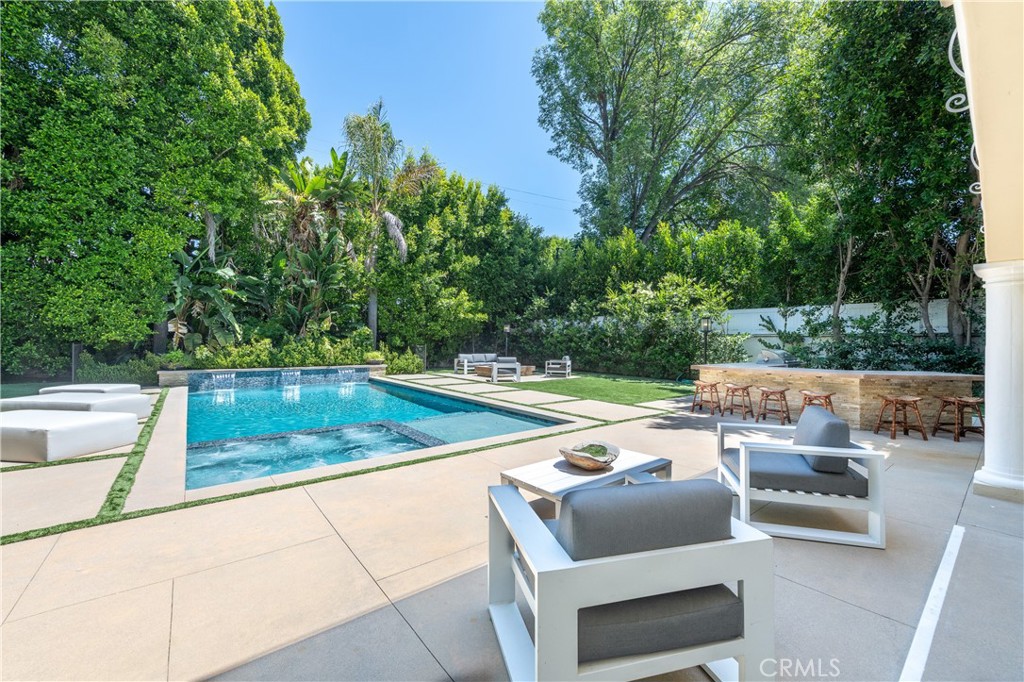 4438 Haskell Avenue