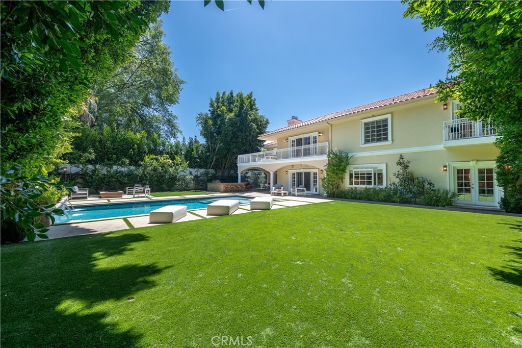 4438 Haskell Avenue
