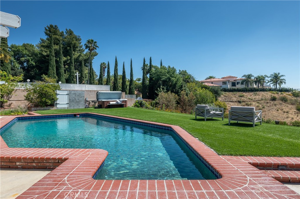3666 Sapphire Drive