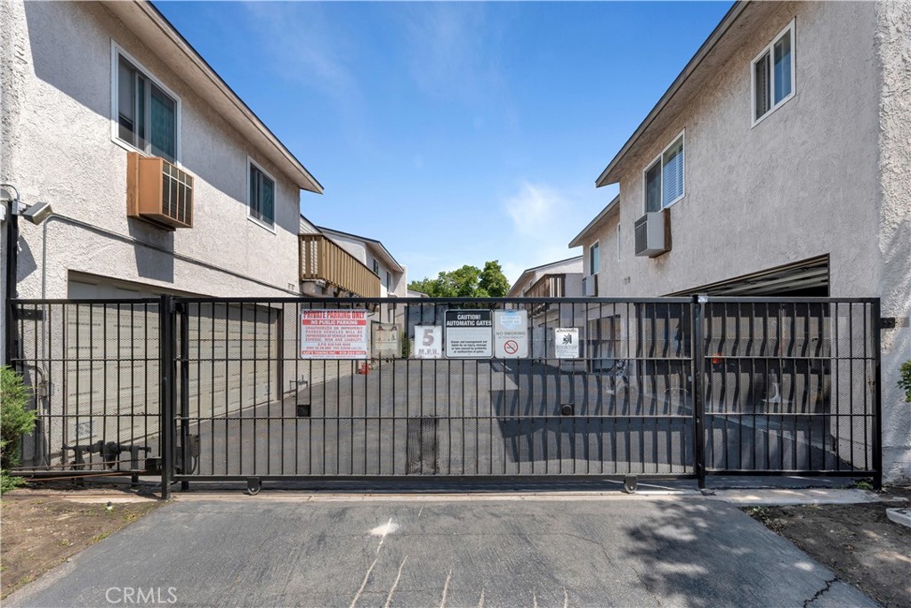 801 E Acacia Avenue F