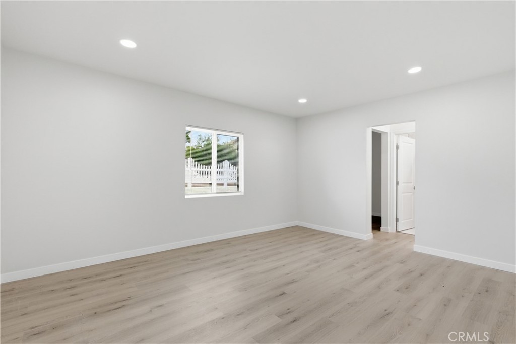 10012 Plainview Avenue