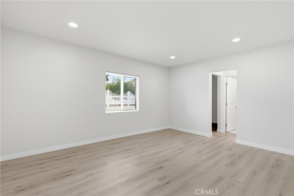 10012 Plainview Avenue