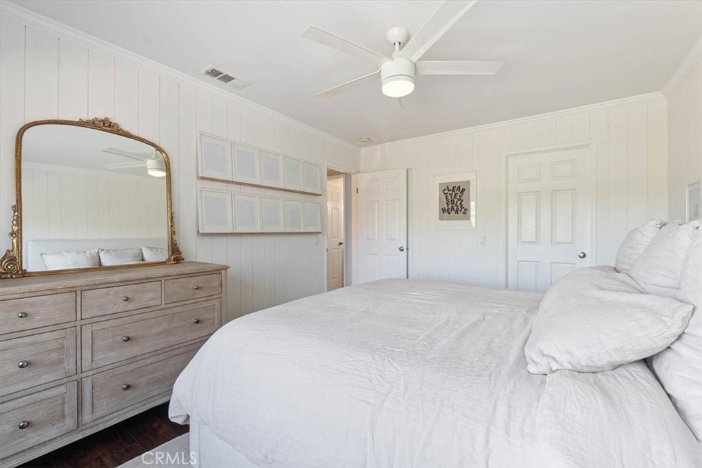 2352 Archwood