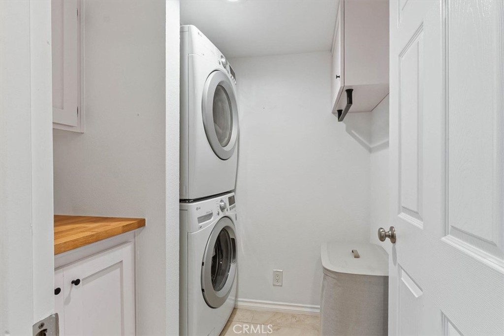 2352 Archwood