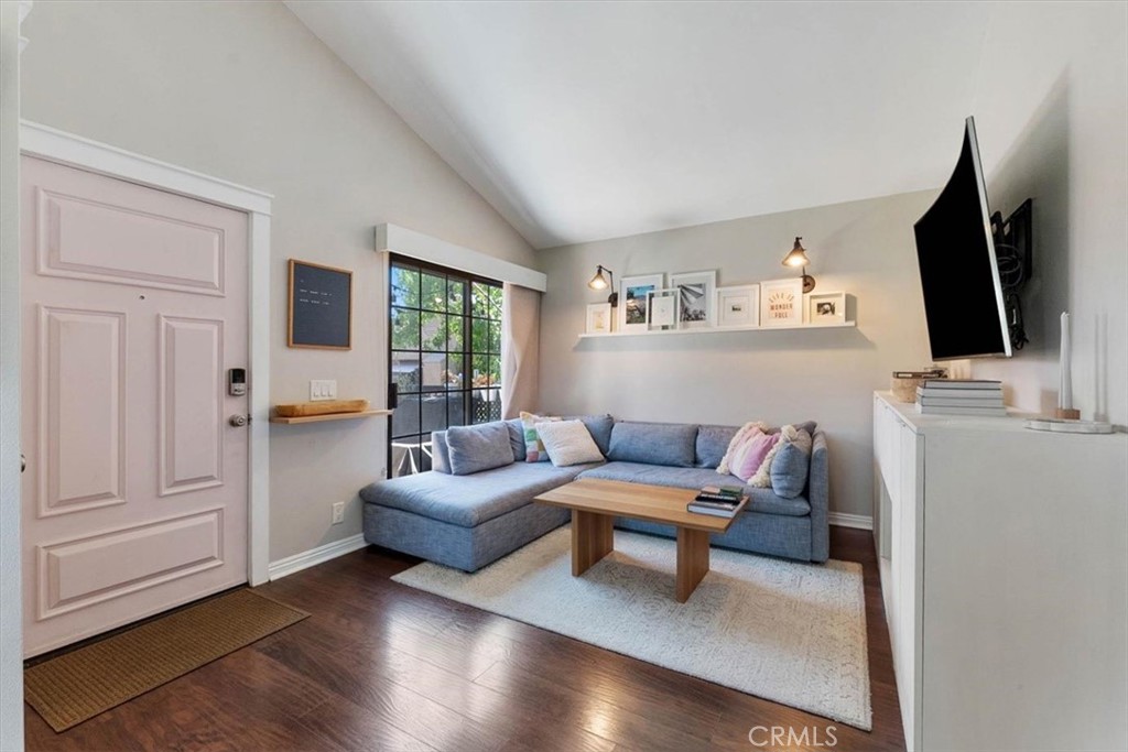 2352 Archwood