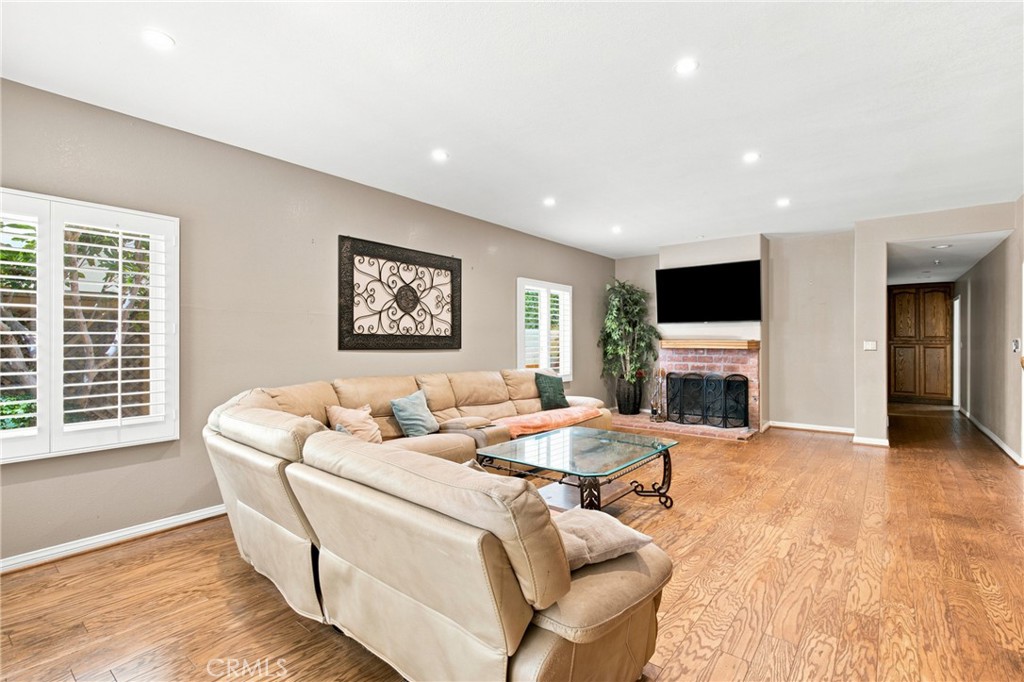 10925 Willowbrae