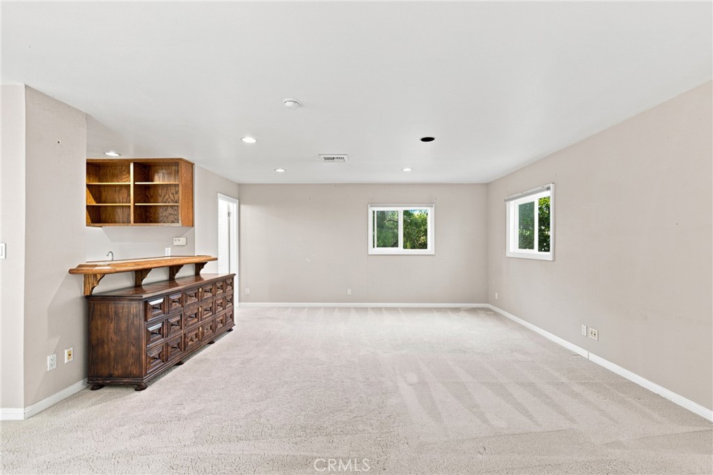 10925 Willowbrae
