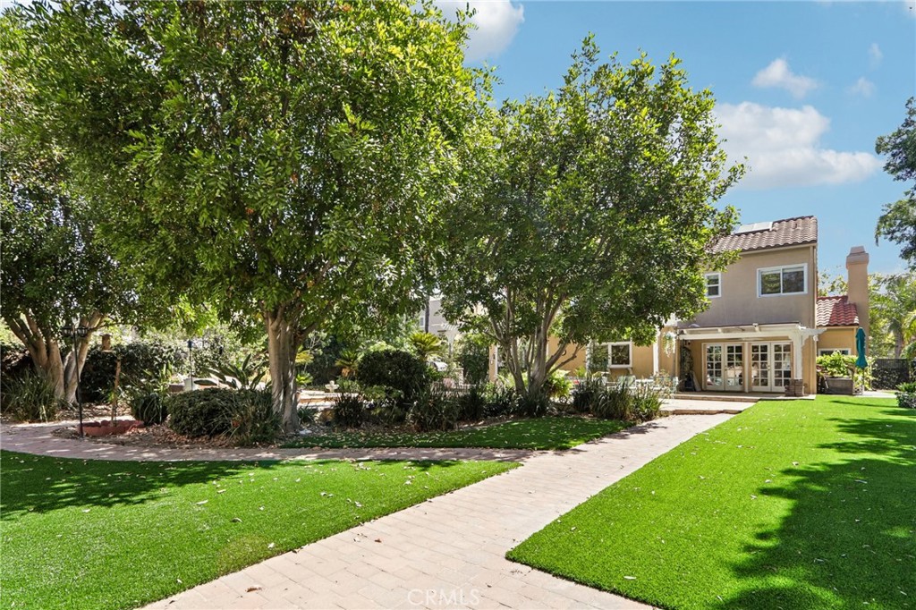 10925 Willowbrae
