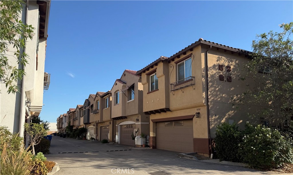10349 Diamond Way