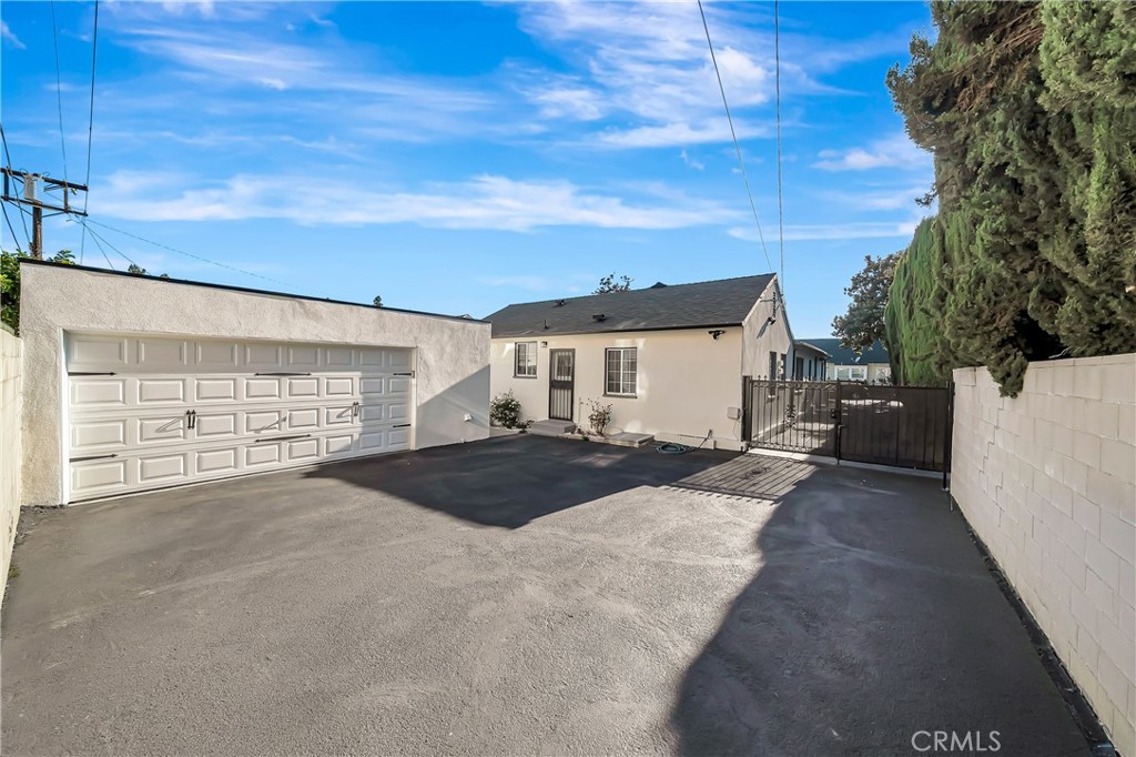 128 Lukens Place