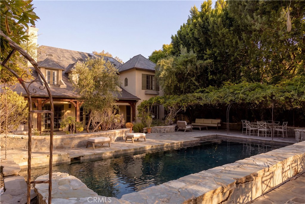4155 Green Meadow Court